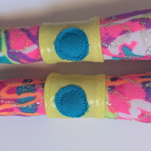 vintage 1994 Hot Skatin Barbie - Picture 6 of 12